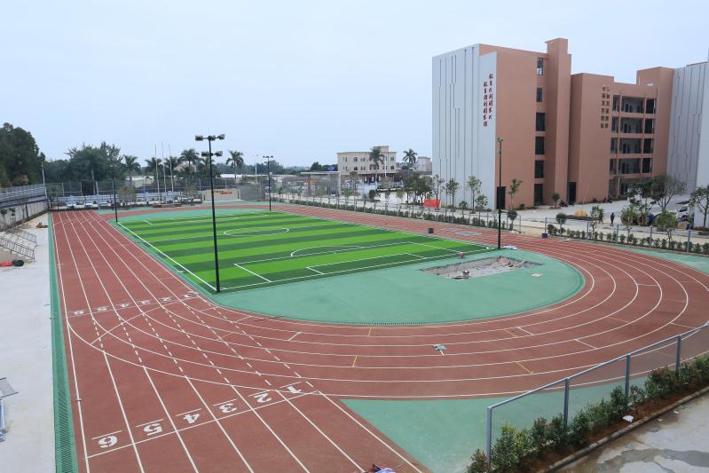 乘广大翅膀 圆教育梦想 - 吴川市广大实验学校